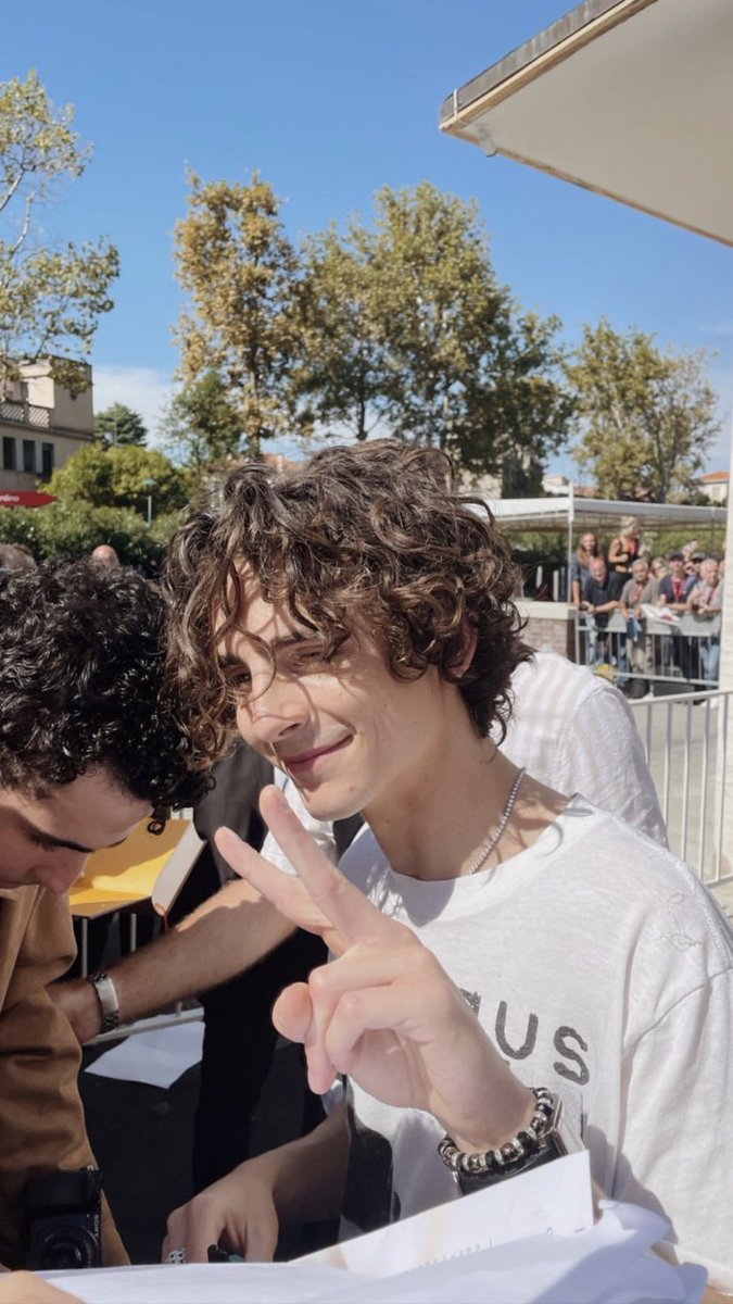gsymlzz's tweet photo. queste foto vi prego è proprio un cuoricino #Venezia79 https://t.co/X6Ra4XwsCx