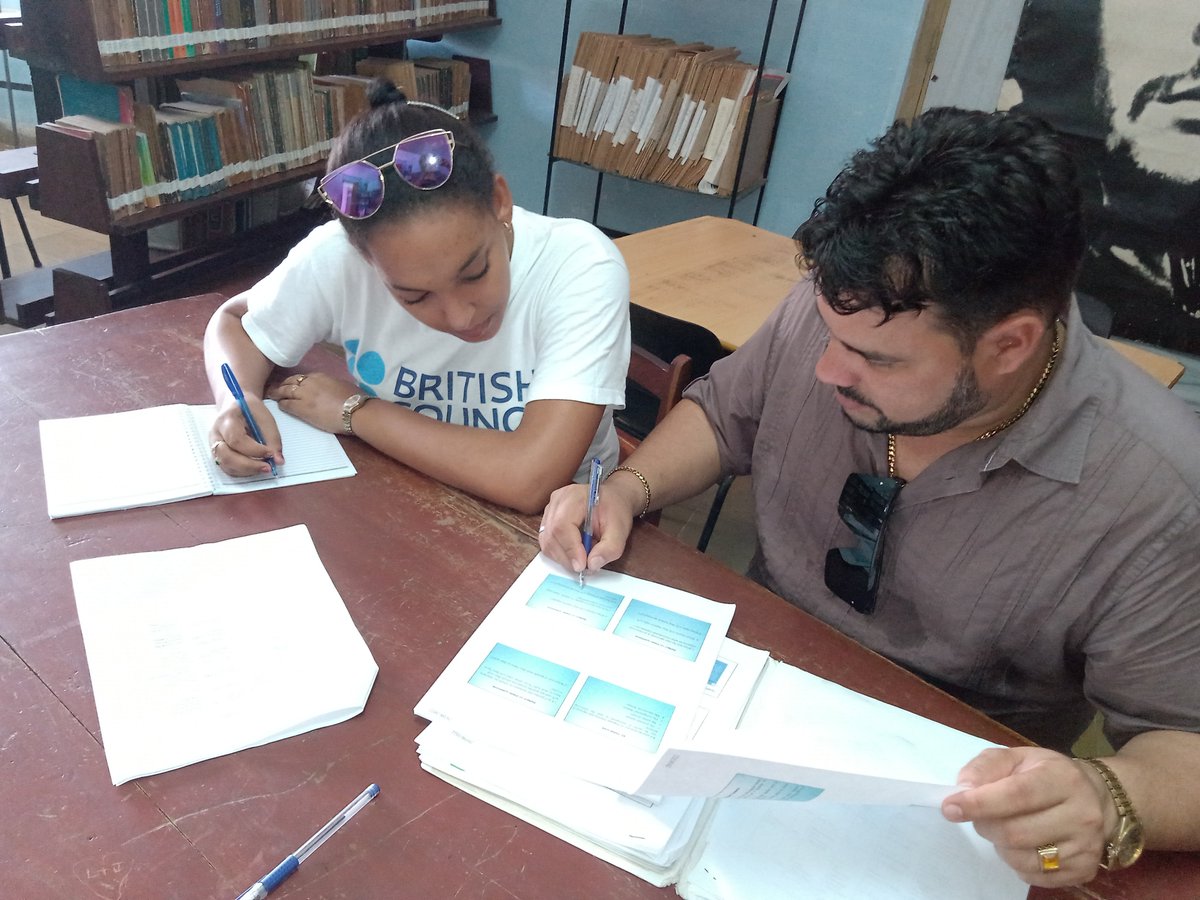 JoeDelg39630238's tweet photo. Nos preparamos para la exposición de los trabajos finales de la semana de trabajo con los profesores de inglés
#Palmira #DMEPalmira https://t.co/Ef9dlfZHOY