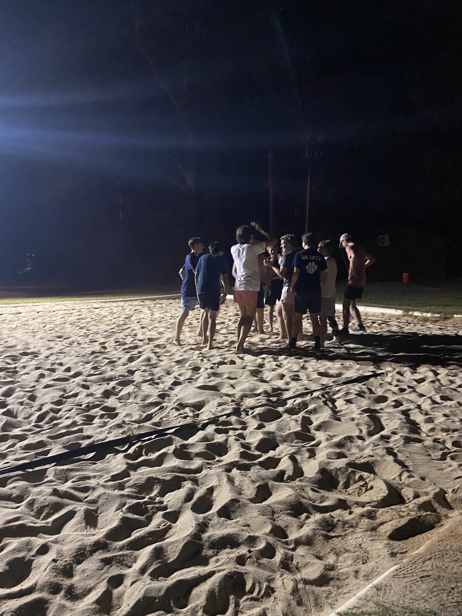 WCDS_Trips's tweet photo. A little bit of friendly competition with boys vs. girls nighttime volleyball #WCDSGrade10 #WCDS10thTrip https://t.co/nzeT0z9EIp