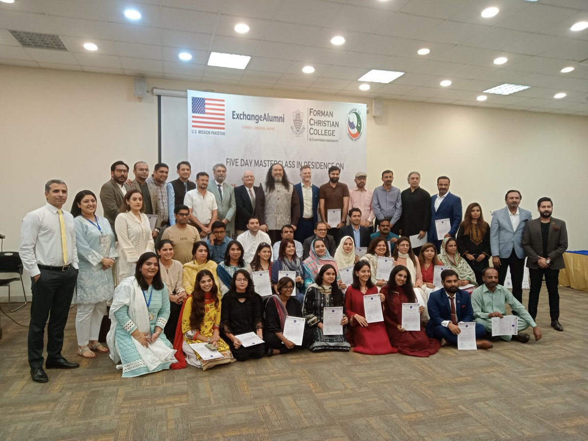 RachelAHasan's tweet photo. And it's a wrap! 5 days of learning and sharing at the Masterclass supported by US Mission Pakistan in partnership with PUAN, finally comes to an end. Thanks to the participants and PUAN team. @Altaafkhaan @Mehwish_Bat00l @SyedMSaqib07
#FactCheck #FCCU #PUAN https://t.co/VE2MTZGkem