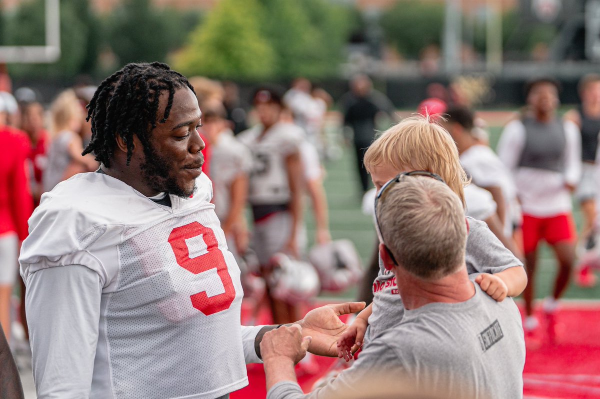 OhioStateFB's tweet photo. all about family 💯 https://t.co/fHmtSQHZaU