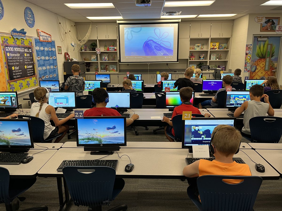 ComputersMp's tweet photo. Half days are for Computer Choice Board BINGO! I love watching these kids explore different types of games that utilize all of the skills they’ve been learning since Kindergarten. @ClaOlathe @MPTimberwolves #MPconfident https://t.co/zIoPzVjOmi