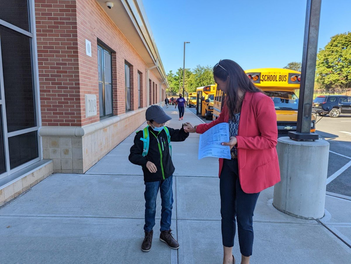 ESCofNJ's tweet photo. ESCNJ excitedly welcomed back students for the first day of school today! Check out some great snapshots from FFA, BBLC, PRDS and NuView. #ESCNJ #FFANJ #BBLCNJ #PRDSNJ #NuViewNJ https://t.co/WFRd3LM6G3