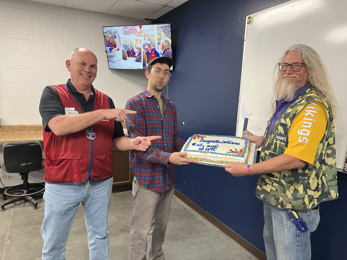 Lowes 664 tweet media