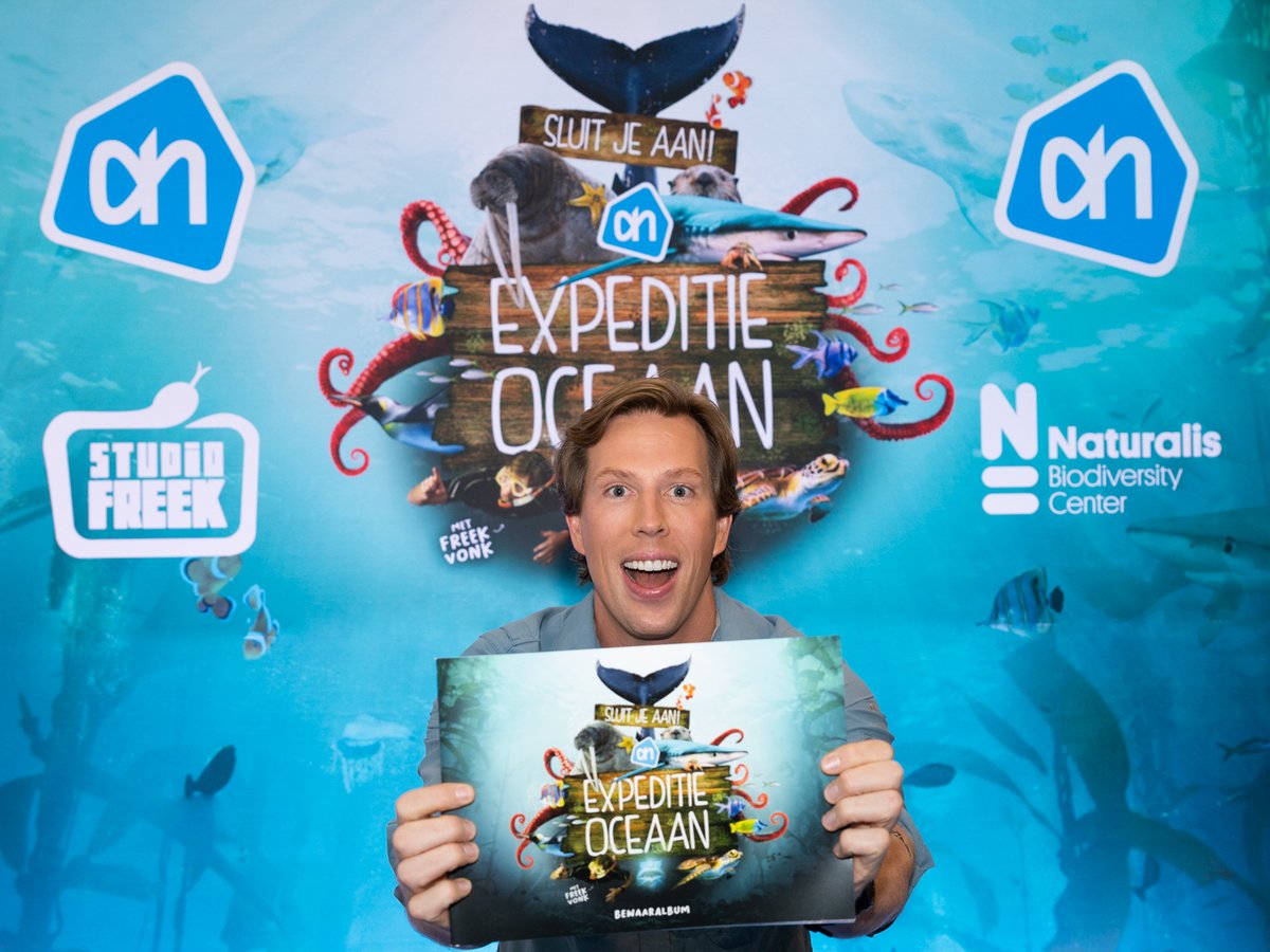 Vandaag in <a href="/museumnaturalis/">Naturalis Biodiversity Center</a> een vrolijk shootje met <a href="/freekvonk/">Prof. dr. Freek Vonk</a> voor de nieuwe campagne van AH #ExpeditieOceaan #ANP