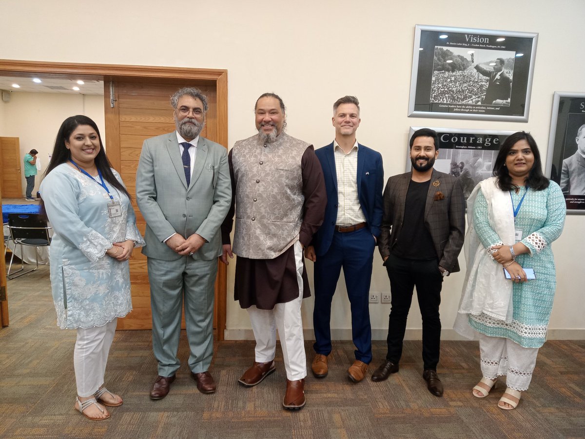RachelAHasan's tweet photo. Team FCCU with guests at the Masterclass supported by US Mission Pakistan in partnership with PUAN,5 days of learning &amp; sharing finally come to an end. Thanks to everyone for all the hard work. @Altaafkhaan @Mehwish_Bat00l @SyedMSaqib07 #FactCheck #FCCU #PUAN https://t.co/vHUocNhTID
