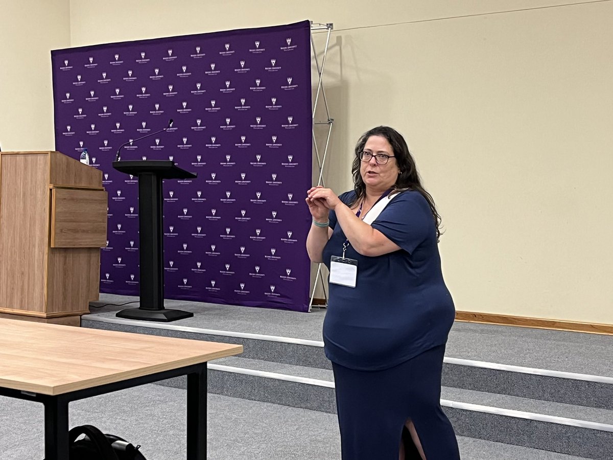 Insightful session on demystifying academic publishing by Dr. Jan McArthur <a href="/JanMcArthur/">Jan McArthur 💙</a> <a href="/Rhodes_Uni/">Rhodes University</a>