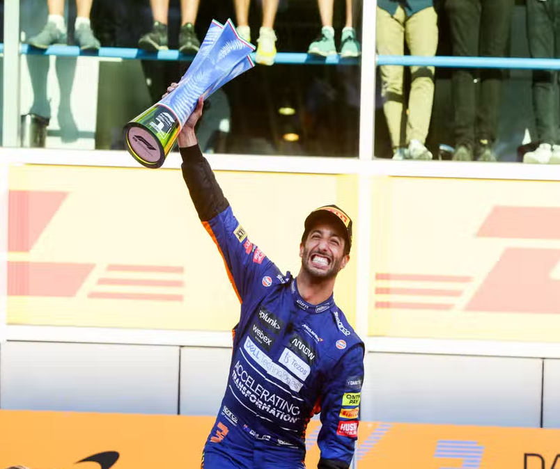 meredith tweet media