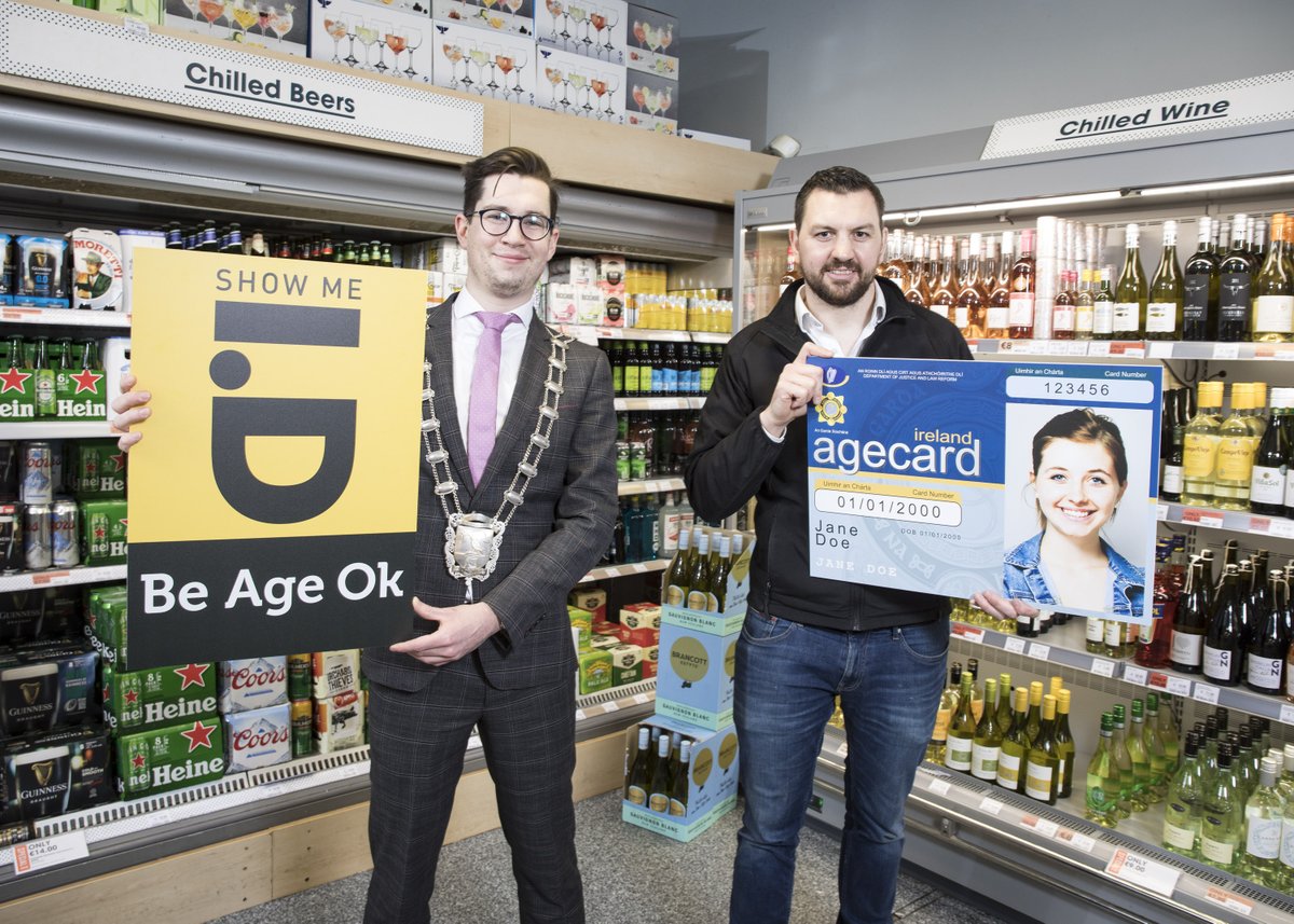 ShowMeID1's tweet photo. There are only 3 acceptable forms of ID when buying age-restricted products:
👮♀️Garda Age Card
🛂Passport
🚗Driving licence
Take the free #ShowMeID online training module to learn the #BeAgeOK policy and enter the draw to win a €100 One4All voucher!
👉https://t.co/Mfe582ODBR https://t.co/gKtEBCQdQh