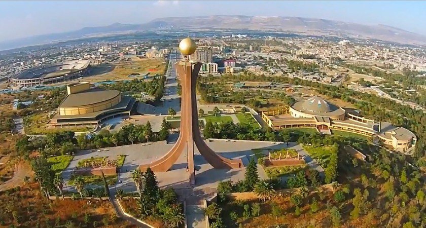 DerejeGerefa's tweet photo. ሰበር!!
የትግራይ ርዕሰ መዲና መቀሌ በኢትዮጵያ መከላከያ ራዳር ውስጥ ገባች። ይህን ተከትሎ ከመቀሌ የሚንቀሳቀስ የምድር ተሽከርካሪም ሆነ የሰማይ በራሪ በራዳር ቁጥጥር ሆኖ እንዳስፈላጊነቱ እርምጃ እንዲወሰድበት ከማዕከላዊ ዕዝ ትዕዛዝ ተላልፏል። https://t.co/33Tbpms61R