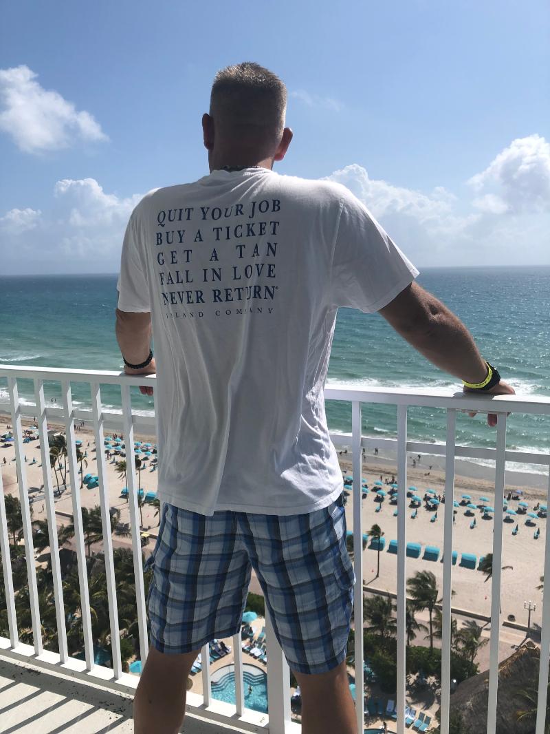 ascolnick9's tweet photo. I’m a finalist in Margaritaville Beach Resort Hollywood Beach’s Story Contest. Help me rally votes: https://t.co/usNCgJtGuz @Mville_HBR https://t.co/kn8wv4QBLO