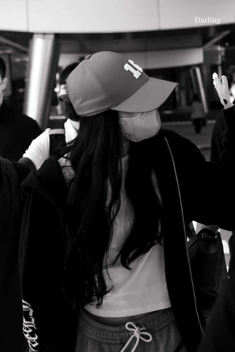 220902 - ICN

❤️🖤

#리사  #BLACKPINK   #블랙핑크 #PinkVenom 
<a href="/BLACKPINK/">BLACKPINKOFFICIAL</a>
