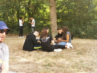 LpoFrancoise's tweet photo. Journées d'intégration des classes de 1STMG @LpoFrancoise : capsules temporelles, challenge règles de vie de classe, entretiens individuels et randonnée. Des moments de cohésion et de partages précieux entre élèves et équipes pédagogiques. @MostafaFourar @dasen_sieye @actoulouse https://t.co/yvRCTZuSyN