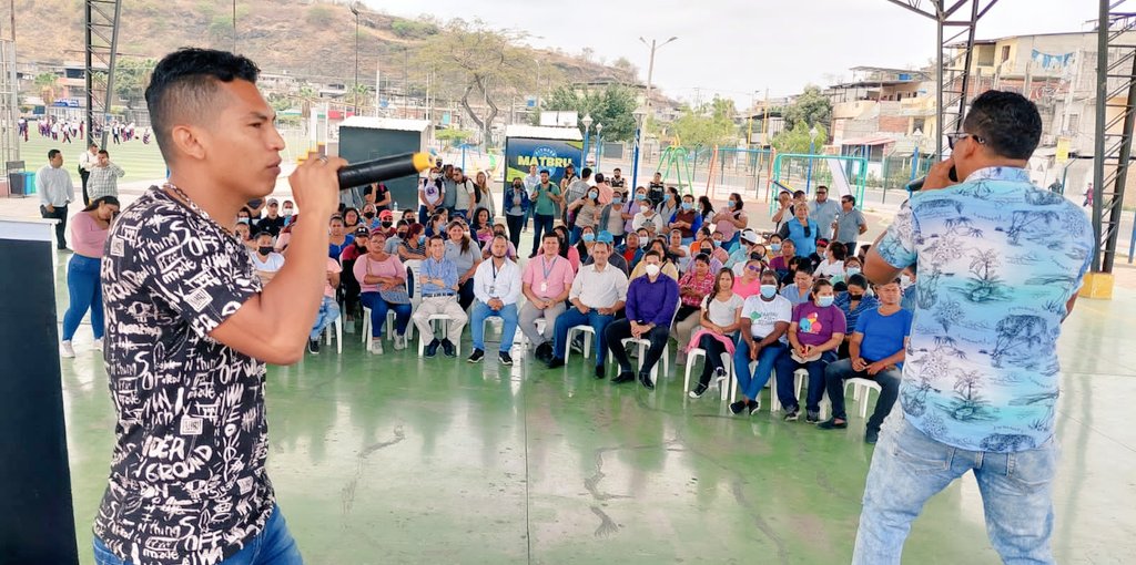 fuggues's tweet photo. #fuyi #encompañia #eltrigeñodeplata #Reggaeton #593ecuador #duran #viral https://t.co/G9sBJ1QrpK