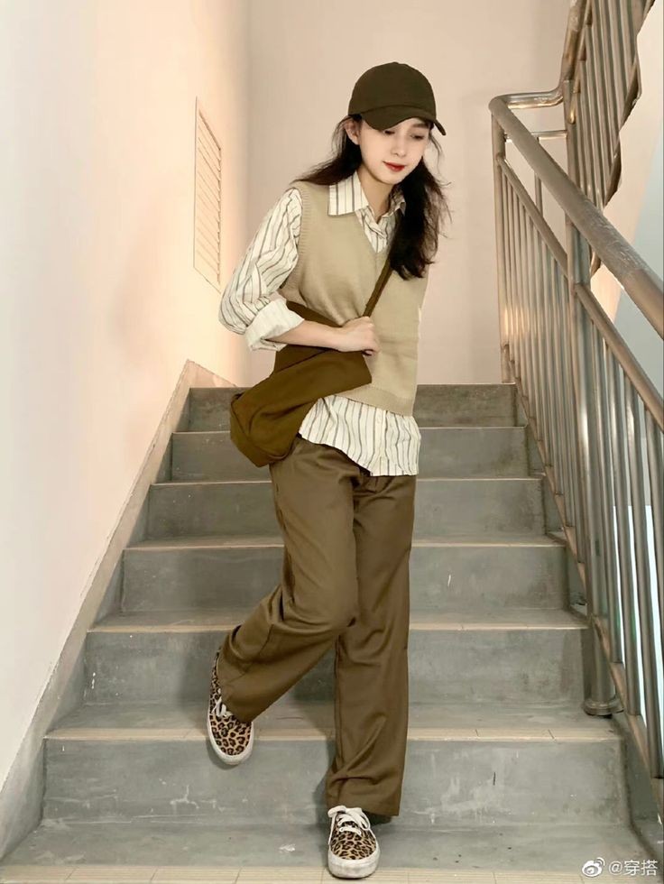 bIinx182's tweet photo. Cewe bumi outfit ideas 💕

• a thread •

#zonajajan #racunshopee #racunshopeemurah https://t.co/CJG5Wc4KfR