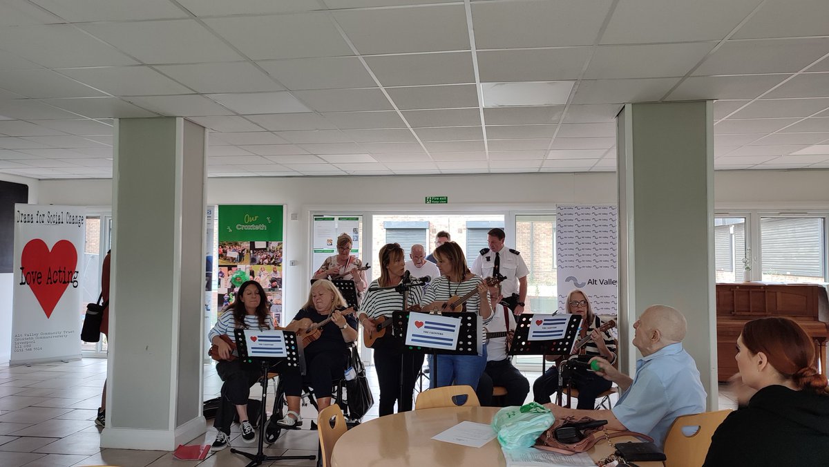 Dianna_Mannhart's tweet photo. Celebrating the 6 month mark since we funded over 20 community organisations in Croxteth #OurCroxteth @Mersey_Care @CobaltHousing Some of the awardees were there to tell us about what the funding has done for them and their community #community #croxteth https://t.co/9TRZt9CyTL
