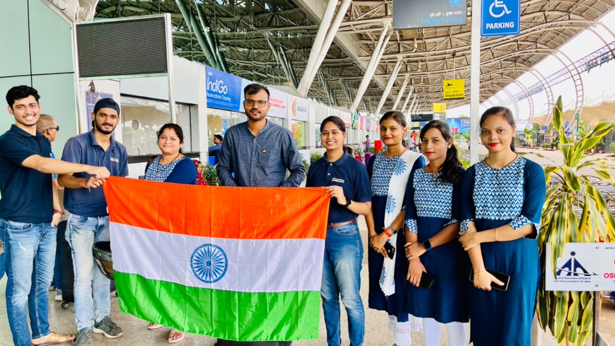 AnilPradhanEdu's tweet photo. Super-excited to fly to Manchester,UK✈️ to represent India at @OneYoungWorld Summit.
#RoadtoOYW #oyw2022 #delegate #india #flag #indian https://t.co/5cBcWLTmqc
