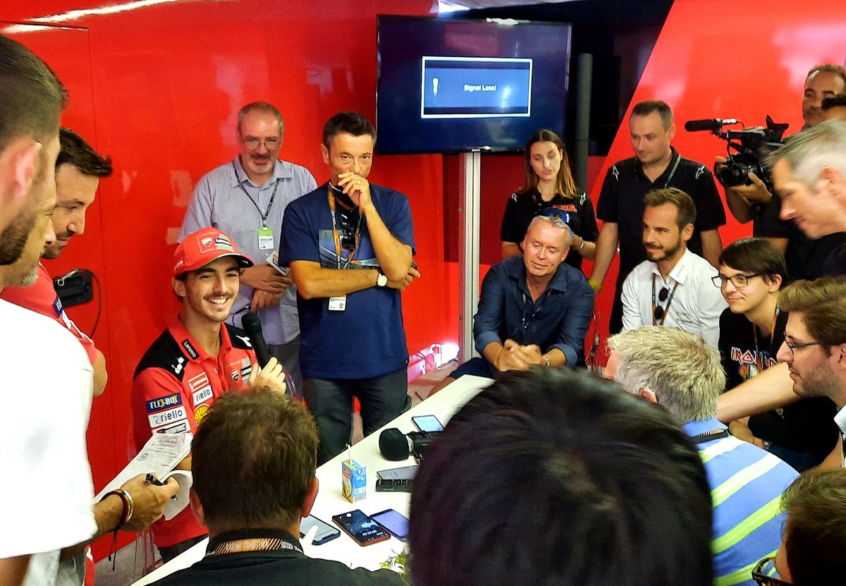 DagSSundby's tweet photo. @stein_racing @ViaplaySport @PeccoBagnaia Viaplay kommentator @stein_racing er enig i Pecco Bagnaia's synspunkter av dagens FP1 og FP2 https://t.co/Eje6vW2NXs