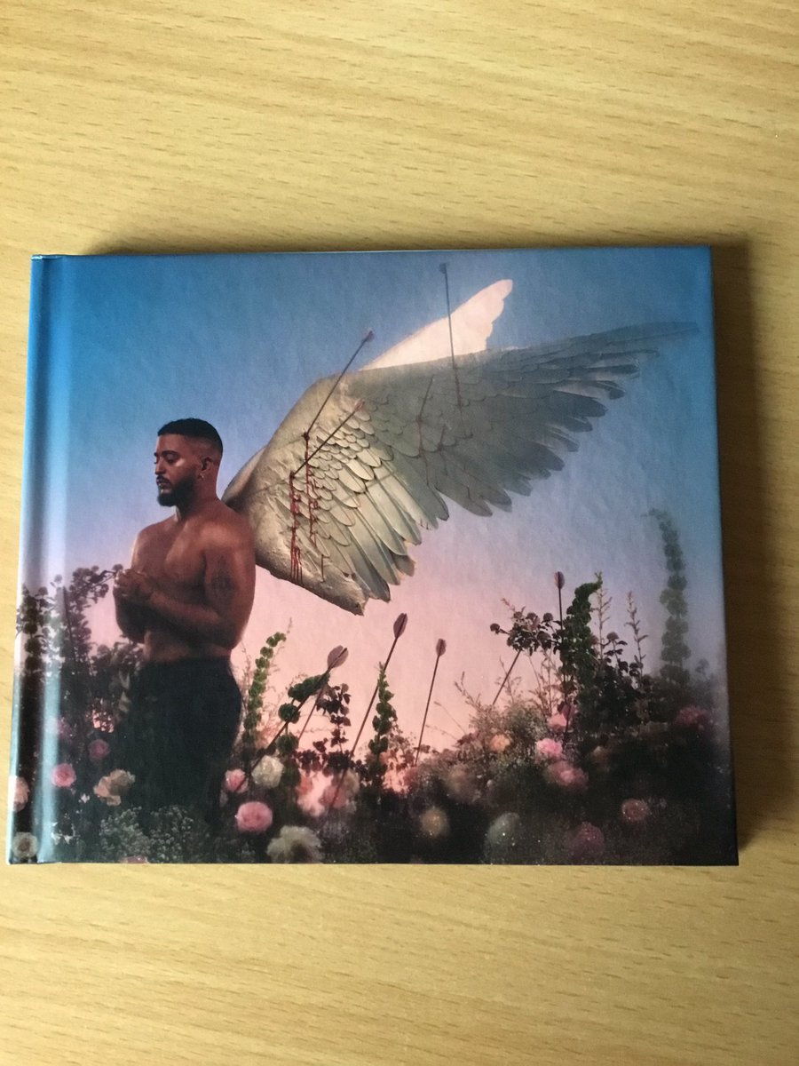 Patsy1205's tweet photo. Merci à ma grande fille @flawedgirl pour ce beau cadeau 🎁 @Slimaneoff https://t.co/PCj2kYs6r0