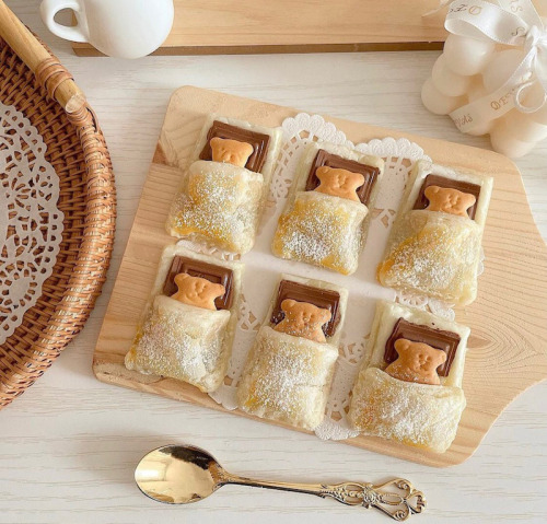 overclockingit's tweet image. sleepy bear pastries