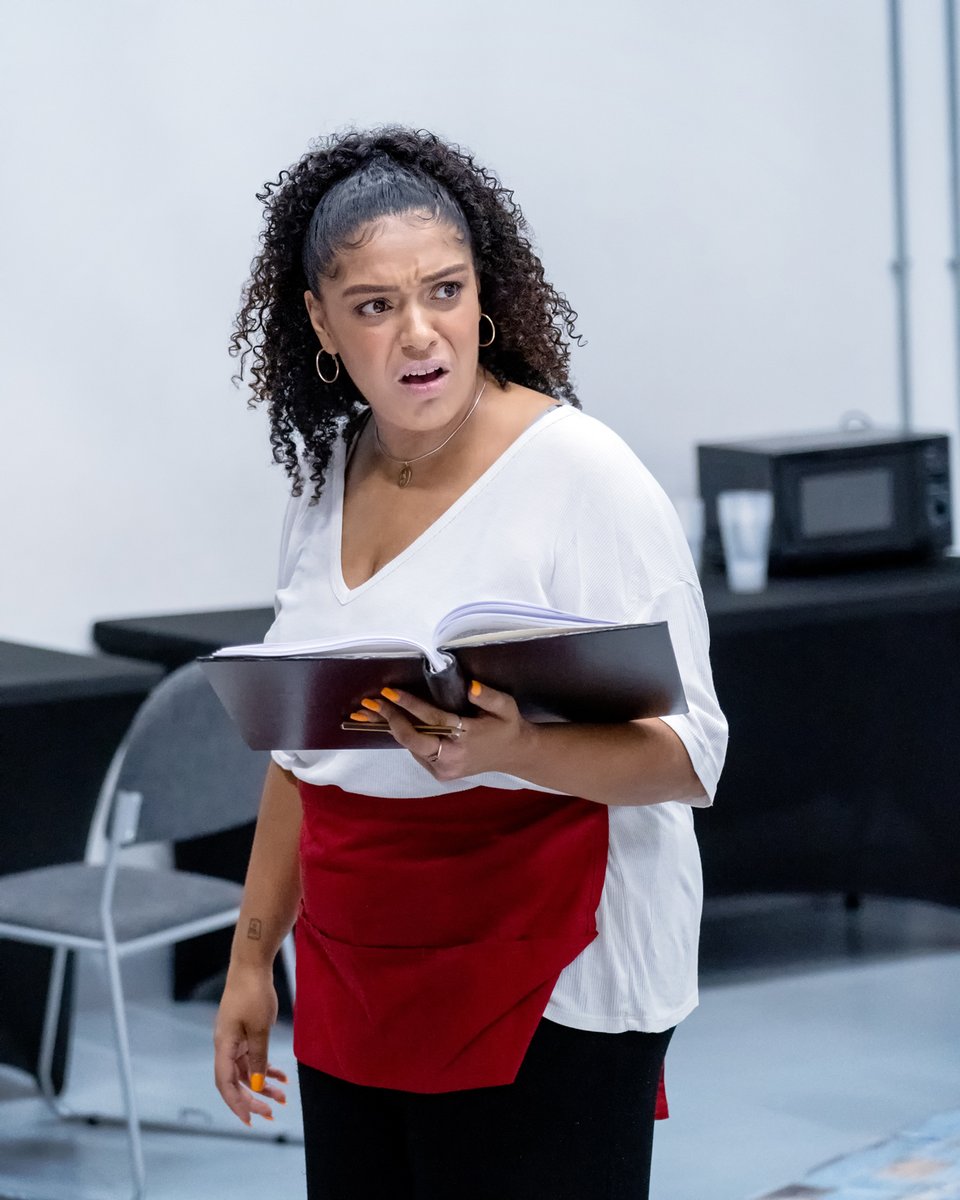 Oldham Coliseum tweet media