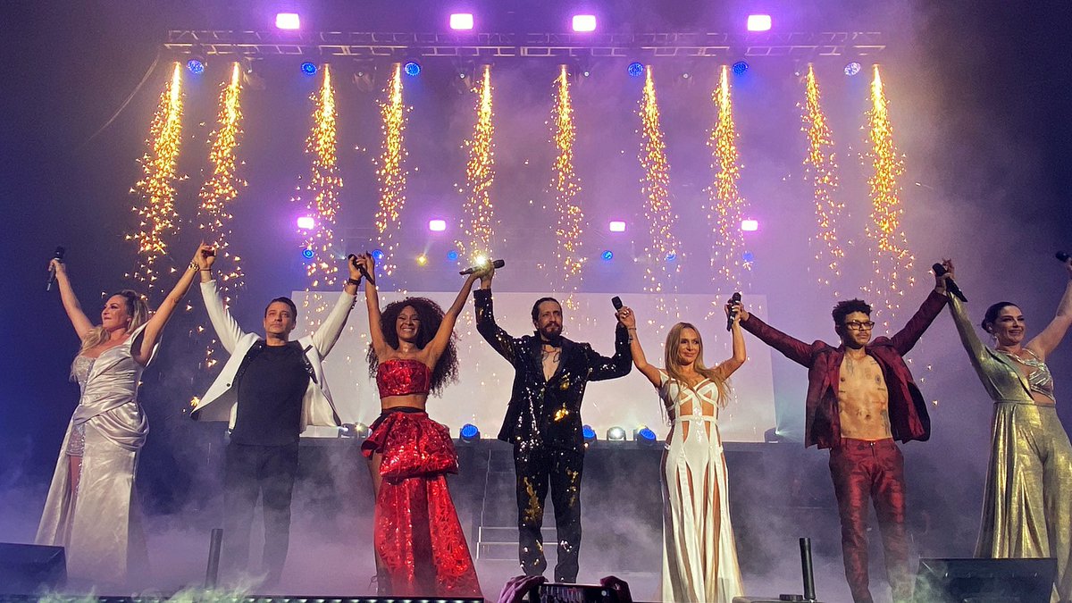 diegui_yo's tweet photo. #AboutLastNight
@ov7oficial #OV7Treinta
✔️Muy buen show, muy aesthetic diría la chaviza
✔️Fuerza en escena
✔️Coreografías, setlist, vestuario, músicos, visuales…👏🏻👏🏻👏🏻
✔️Nostalgia noventera/dosmilera
✔️Los felicito, qué bien actúan🎶
✔️FAN
#OV7TreintaMTY https://t.co/wPLvIPrle8