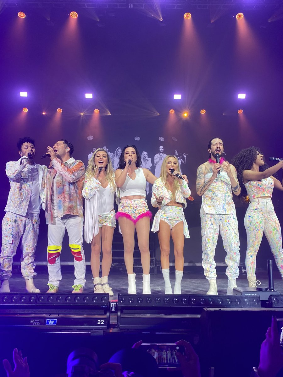 diegui_yo's tweet photo. #AboutLastNight
@ov7oficial #OV7Treinta
✔️Muy buen show, muy aesthetic diría la chaviza
✔️Fuerza en escena
✔️Coreografías, setlist, vestuario, músicos, visuales…👏🏻👏🏻👏🏻
✔️Nostalgia noventera/dosmilera
✔️Los felicito, qué bien actúan🎶
✔️FAN
#OV7TreintaMTY https://t.co/wPLvIPrle8