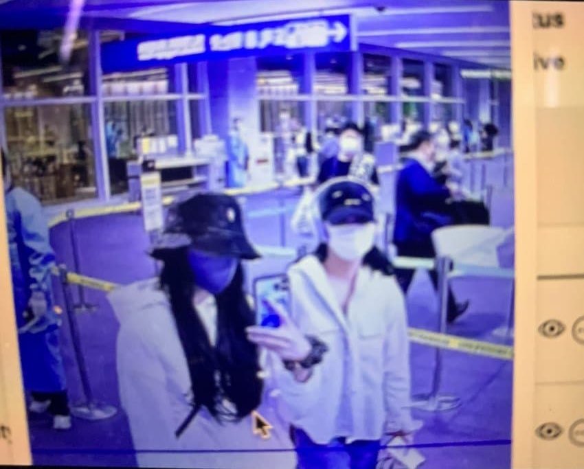 globalmyeon's tweet photo. BLINKS raise concern as all BLACKPINK’s latest pictures have been leaked in real-time.

Recently, Jennie’s iCloud was hacked into and now all members have been hacked. https://t.co/b3gKAjNumD