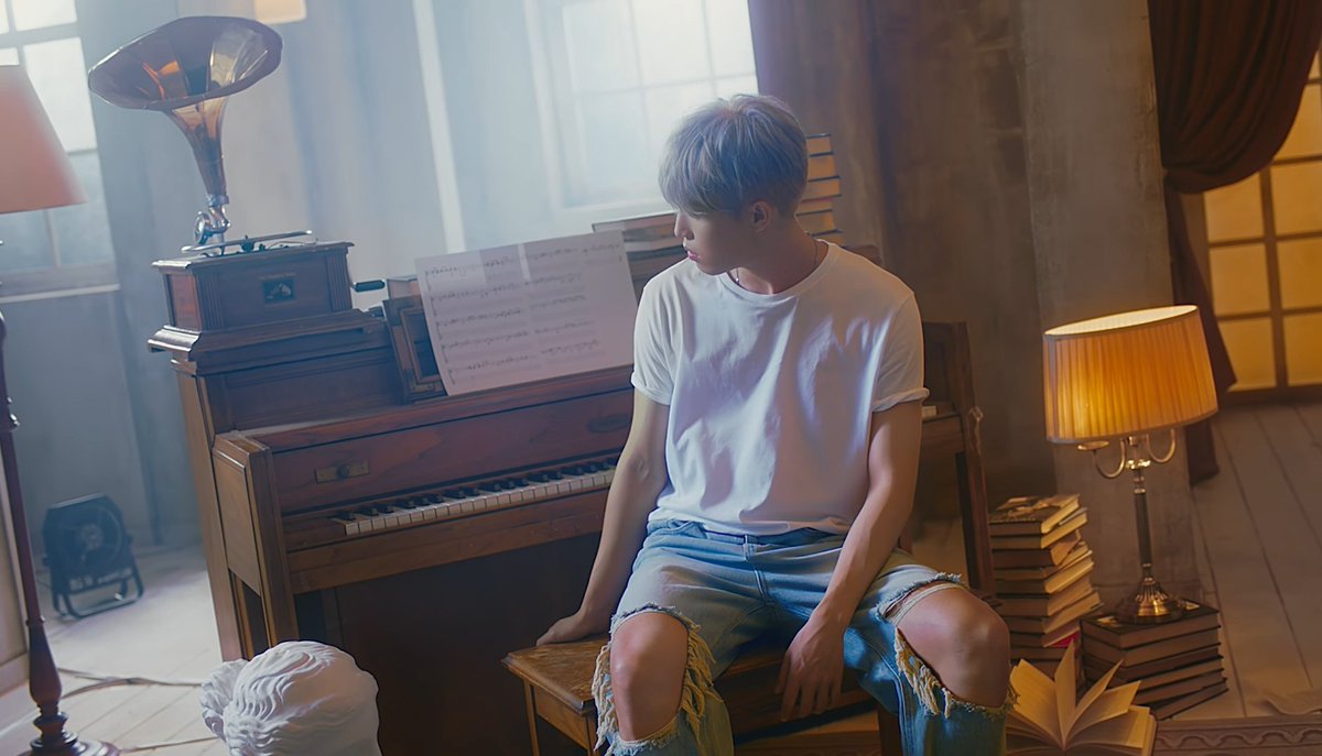 hwanstgrm's tweet photo. Indoor set 🤤🔥

#김재환 #KIMJAEHWAN
#𝐄𝐦𝐩𝐭𝐲𝐃𝐫𝐞𝐚𝐦 #그시절우리는 https://t.co/7lUhXcb0md