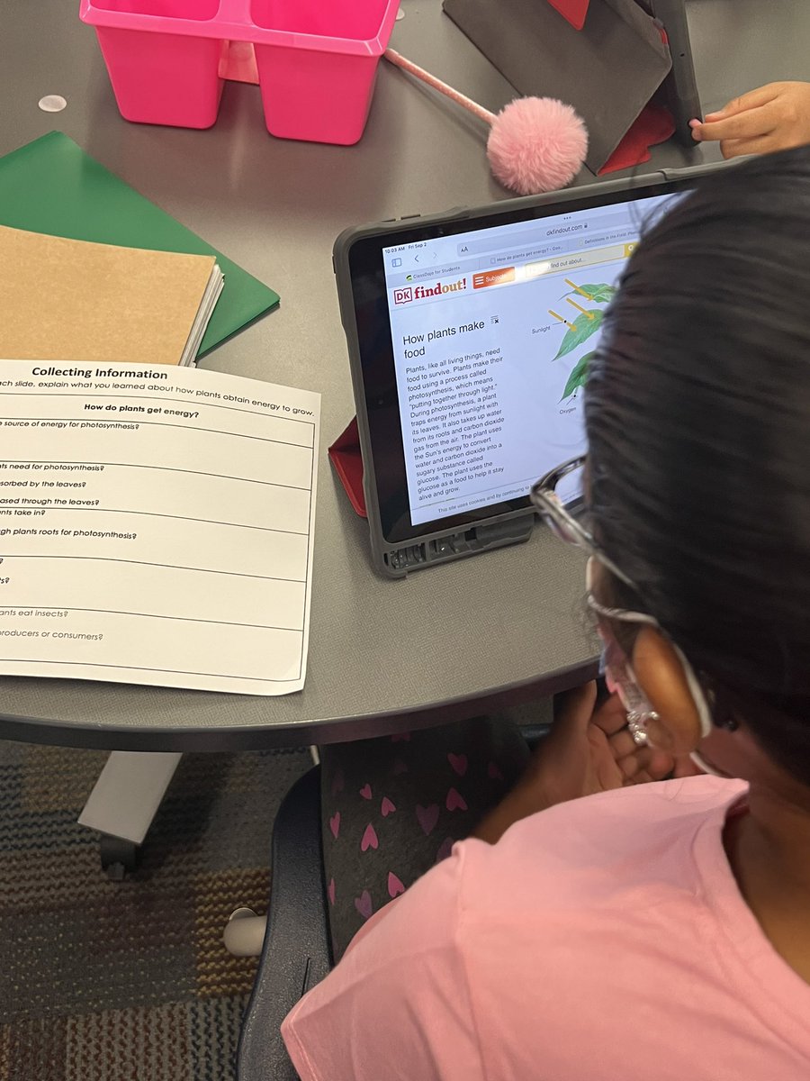 coteachwcoffee's tweet photo. Using multiple modes of engagement ti learn about photosynthesis. Videos, songs, articles, and interactive diagrams will appeal to multiple learning styles and is a great #UDL strategy! #d102Learns #MSPride #InclusionRules #Science #SEED102 https://t.co/txQdMZJalz