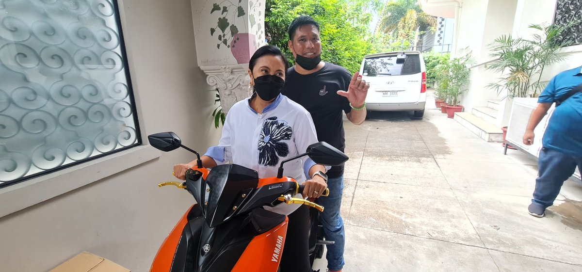 kristine_danica's tweet photo. Isang napakalaking karangalan po para sa amin na maidonate sa @angatbuhay_ph Museo ng Pag-asa ang aming motorsiklo na sinakyan ni VP @lenirobredo nuong March 4, 2022 sa Cavite.

Nawala man sa amin ang motorsiklo, habang buhay nman nmin ikararangal na nakadisplay na sya sa Museum. https://t.co/dEe8hiobEj
