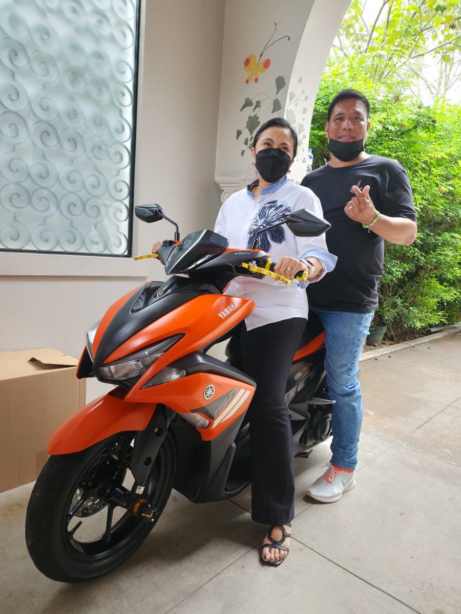 kristine_danica's tweet photo. Isang napakalaking karangalan po para sa amin na maidonate sa @angatbuhay_ph Museo ng Pag-asa ang aming motorsiklo na sinakyan ni VP @lenirobredo nuong March 4, 2022 sa Cavite.

Nawala man sa amin ang motorsiklo, habang buhay nman nmin ikararangal na nakadisplay na sya sa Museum. https://t.co/dEe8hiobEj