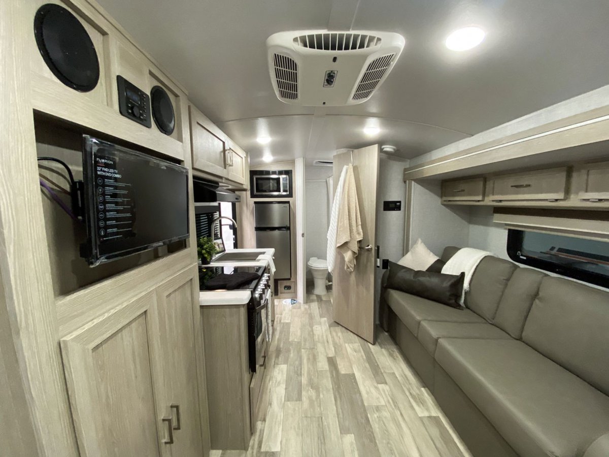 GoodSam's tweet photo. Need a 𝘭𝘪𝘵𝘵𝘭𝘦 getaway? Because I have the perfect 𝘭𝘪𝘵𝘵𝘭𝘦 RV rental for you!
Tag someone who needs this 𝟮𝟬𝟮𝟭 𝗙𝗼𝗿𝗿𝗲𝘀𝘁 𝗥𝗶𝘃𝗲𝗿 𝗚𝗲𝗼 𝗣𝗿𝗼 from #GoodSamRVRentals ⤵️ https://t.co/W5CJwlNbzm