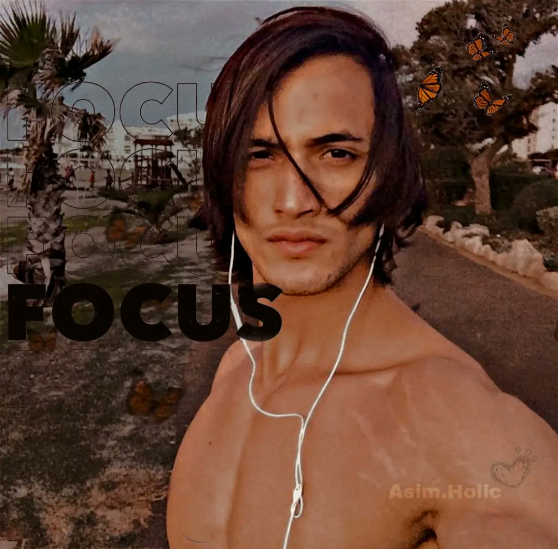 asimxapplepie's tweet photo. " FOCUS " on your goals and " BLUR " everything else•ו🖤
@imrealasim
#AsimRiaz #AsimSquad #BackToStart #Focus https://t.co/efRsAMBEZ6