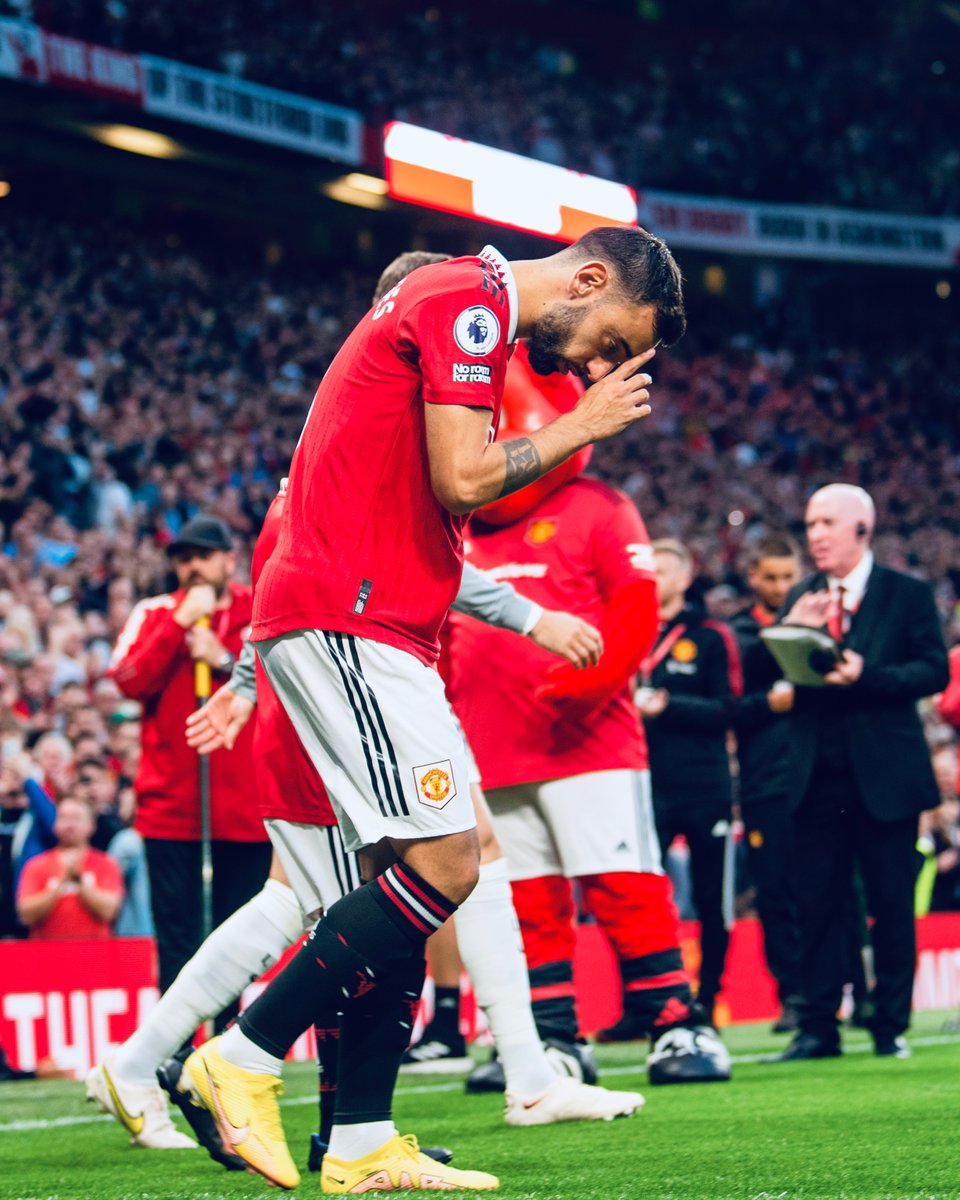 ManUtd's tweet photo. 🔊 Old Trafford this time tomorrow... 

#MUFC || #MUNARS https://t.co/WUbYJB8abr