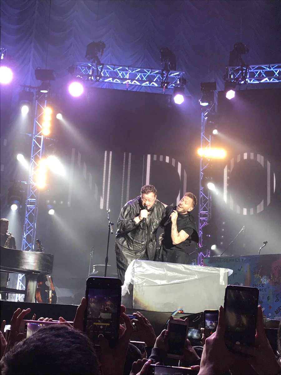 sofiazavoli's tweet photo. 2012, 2019 &amp; 2022. Siempre es increíble ver a @NoelSchajris 💜 #MiPresenteTour https://t.co/7KNAMrB7Pp