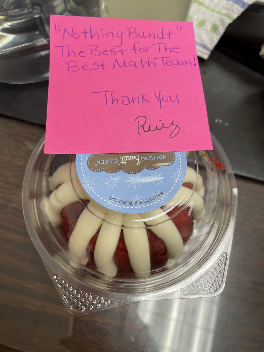 ReynaRuiz80's tweet photo. When your Math CIC surprise you with this 😍😍#blesstoworkatCuellar @CuellarNation @ShakirKatonya @Shelley_Baxter_ https://t.co/ZXrlTQ8Ned