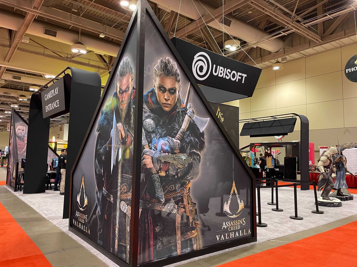 APEXPR's tweet photo. We had an absolute blast at @FANEXPOCANADA with our client @UbisoftCanada and some of our local #UbisoftGuild members 🙌 https://t.co/2Jm7ujhk79