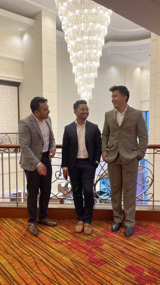 From the land of the long white clouds 🇳🇿

#TGIF