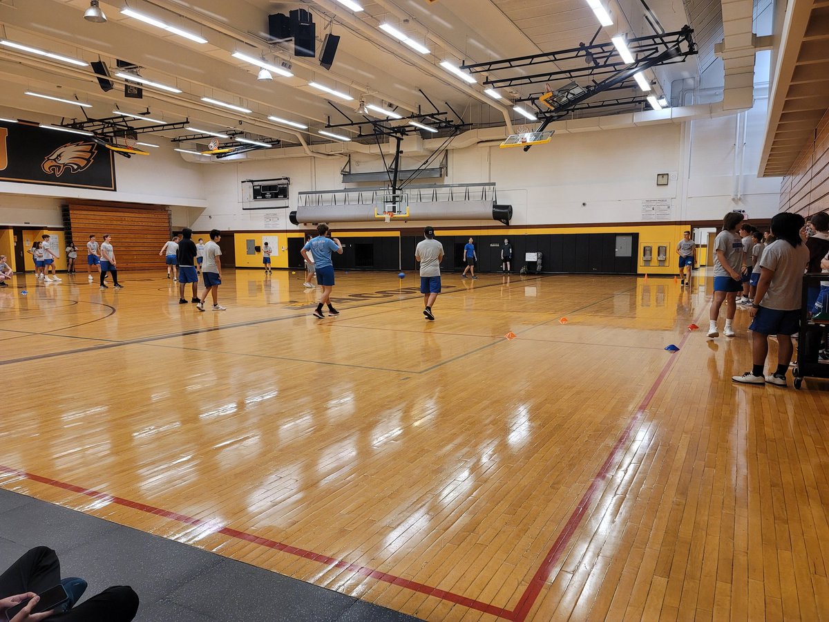 JacobsWellness's tweet photo. PE is in full swing! 
Have a great long weekend and good luck to all our athletes competing or preparing this weekend! 
🦅💛 https://t.co/79Hp8GmbfB