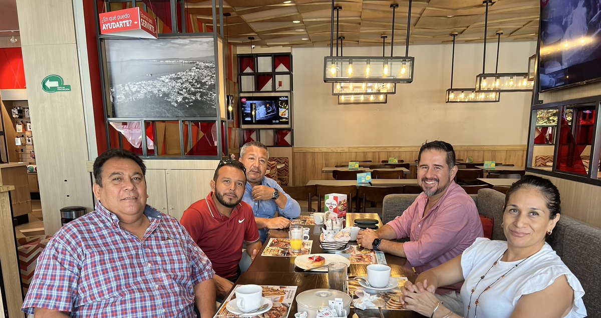 efisica_sup's tweet photo. Fue una reunión muy interesante la que tuvimos con la Maestra Ana Aurora Casillas, coordinadora de la carrera de cultura física del CUC de la UdeG.
Estamos en el camino de implementar acuerdos de colaboración.
Zonas 11 y 52 de Educación Física de Puerto Vallarta. https://t.co/jqyvRgCndr