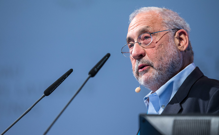 kaleckians's tweet photo. Interwencje fiskalne, a nie stopy procentowe - @JosephEStiglitz i @akorinek proponują nowy model polityki gospodarczej. https://t.co/gTSCkbxO8K
