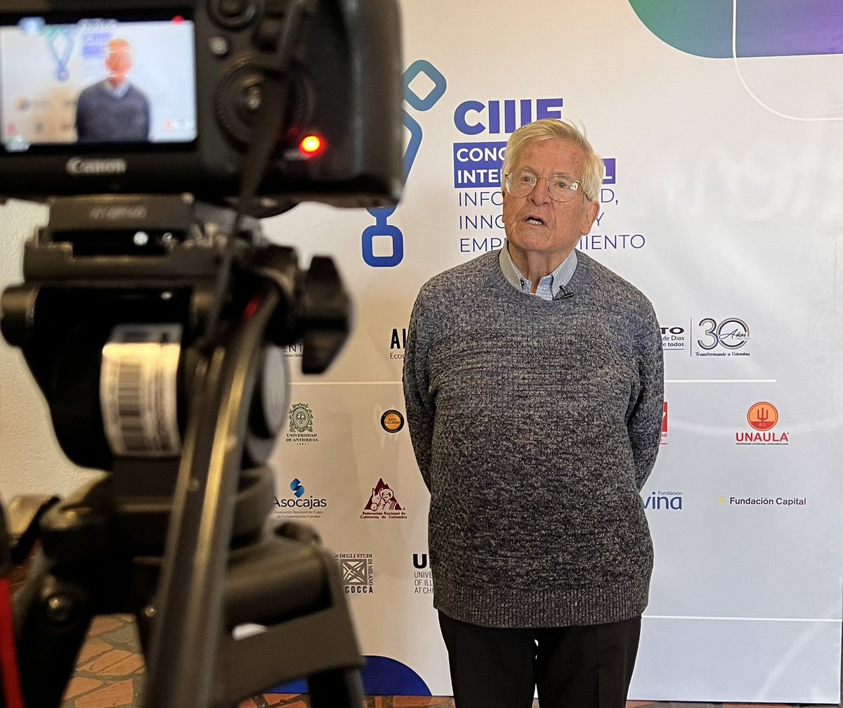 AlianzaEfi's tweet photo. “Los científicos en Colombia deben estar al servicio de la sociedad y de las personas menos favorecidas”. Padre Diego Jaramillo. En #CIIIE
@ColCientifica @UNIMINUTOSP https://t.co/PCnyMLDzP1