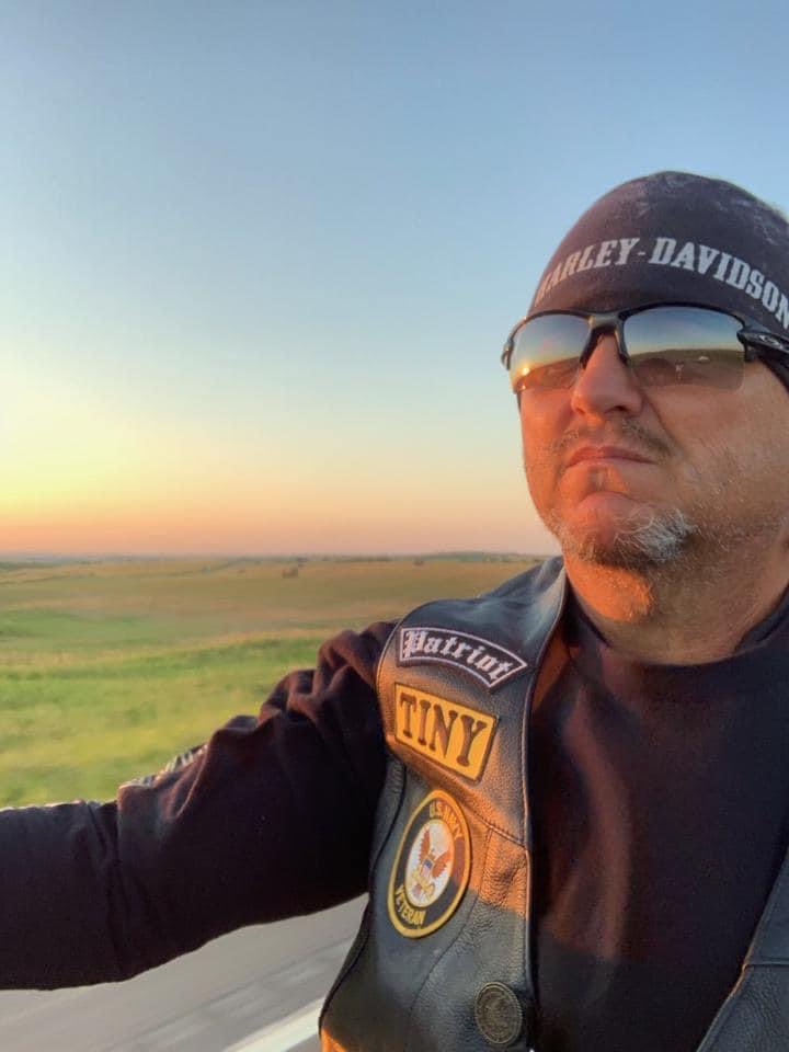 chechedelic's tweet photo. @NikkiSixx @thevinceneil @mrmickmars @MrTommyLand @BrittanyFurlan #mydadismyhero #onehelluvaguy #motorcyclecrash #survivor #sobriety https://t.co/NoWnb5IRXL