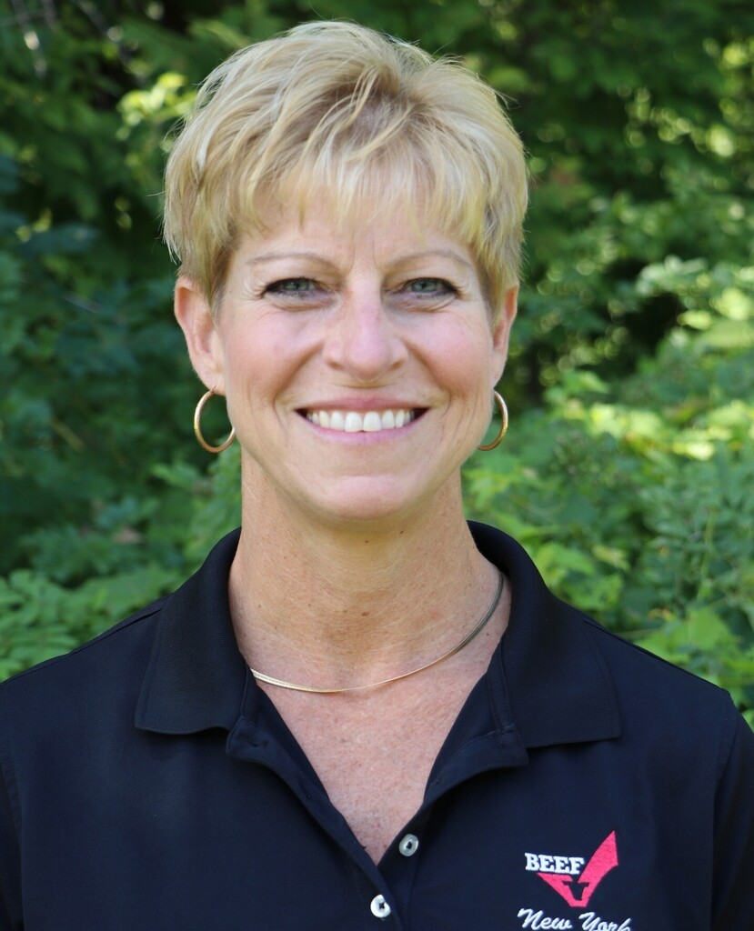 After 17 years at the Beef Council our Executive Director, Jean O'Toole, is moo-ving on to the next chapter in her career. Thank you for your hard work and dedication to the beef producers in New York, Jean! You will be missed! instagr.am/p/CiAk5SttmfB/