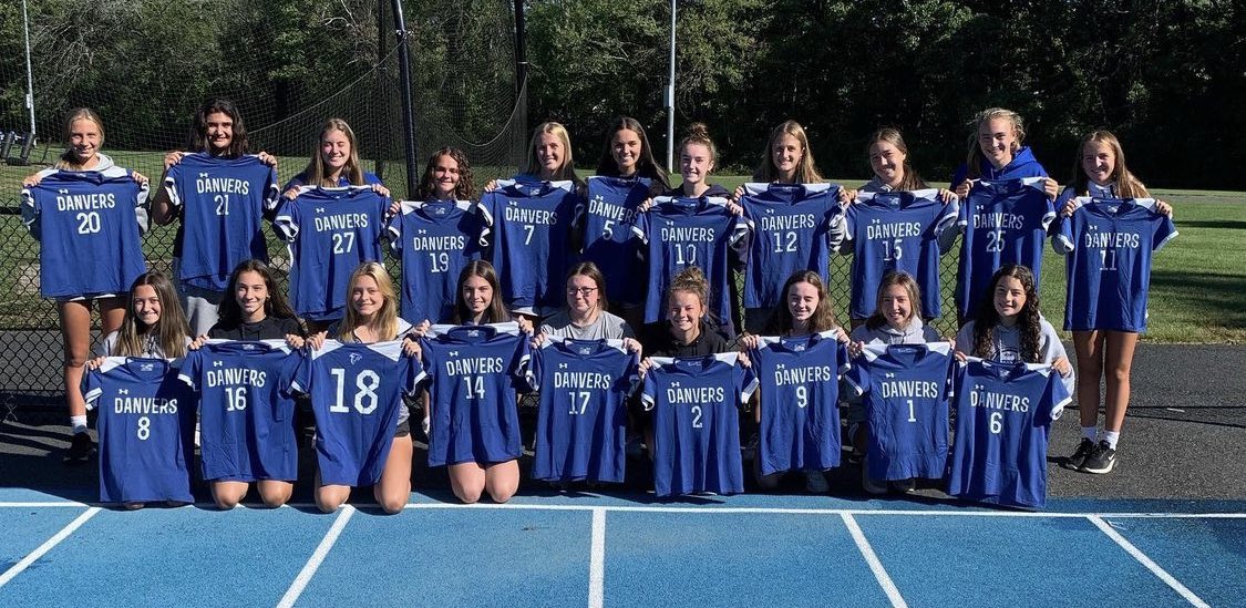 Danvers Girls Soccer on Twitter "Here is our 2022 Varsity Team! Can’t