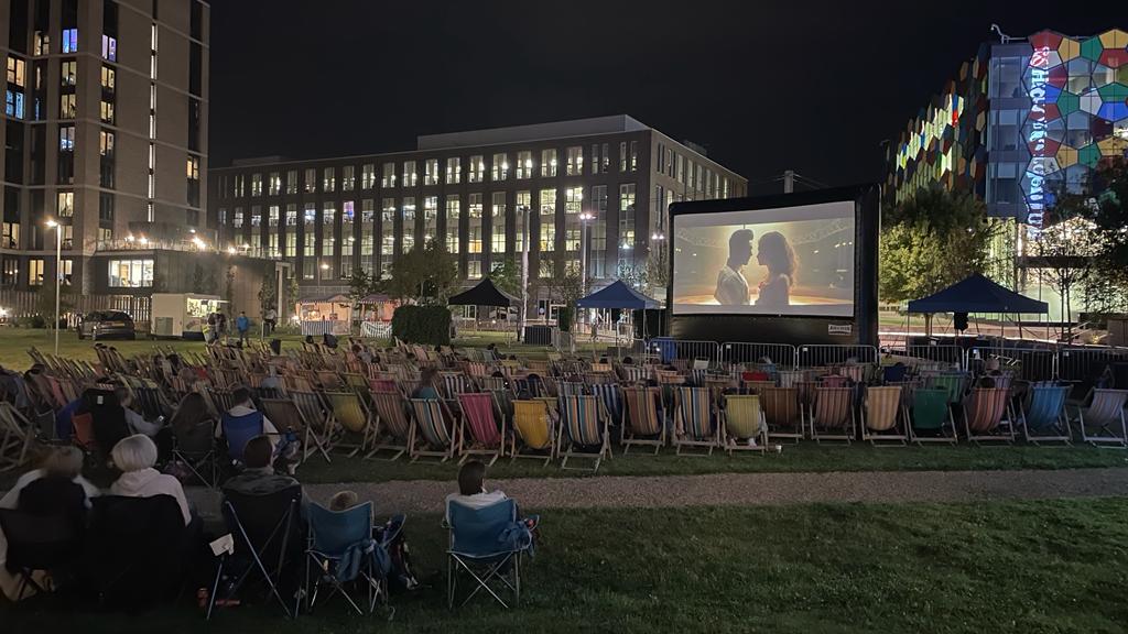 DS.Emotion tweet media