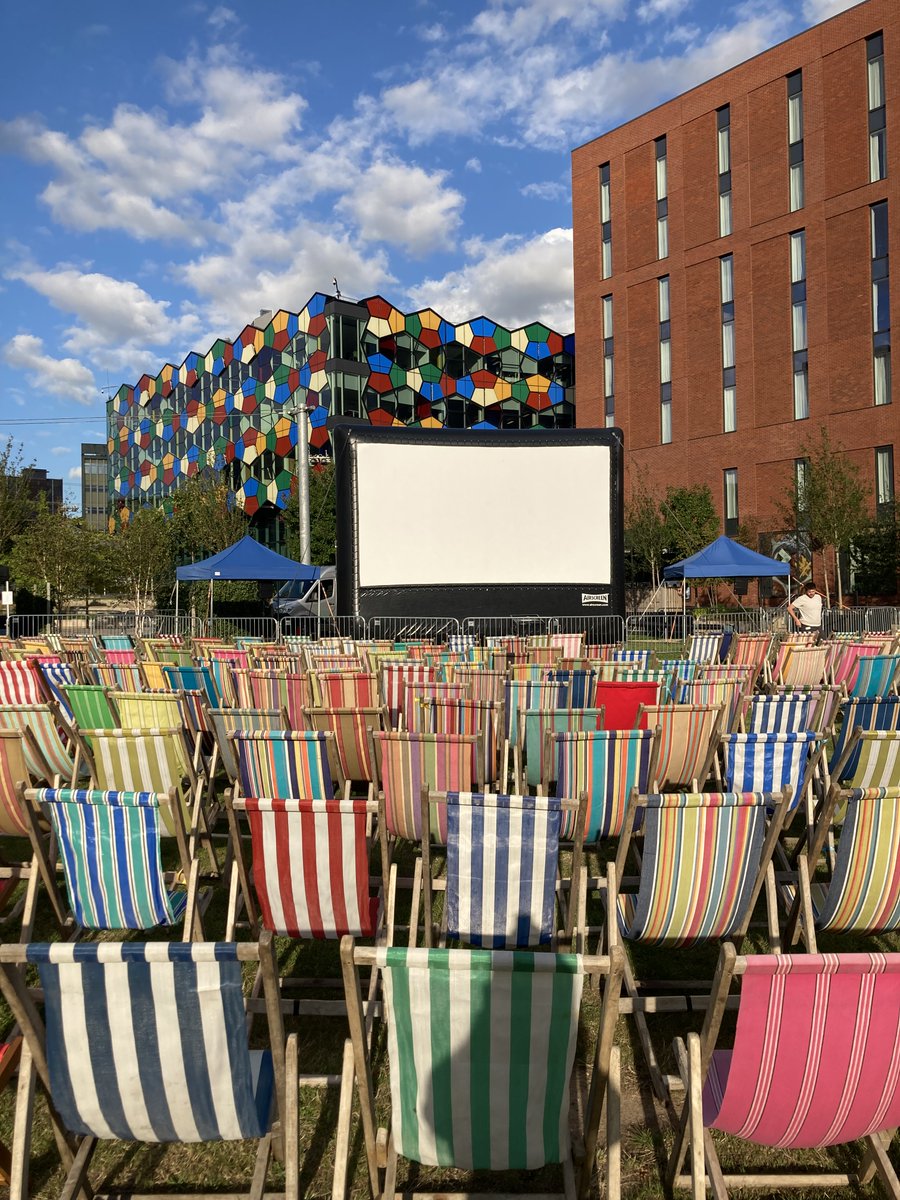 DS.Emotion tweet media