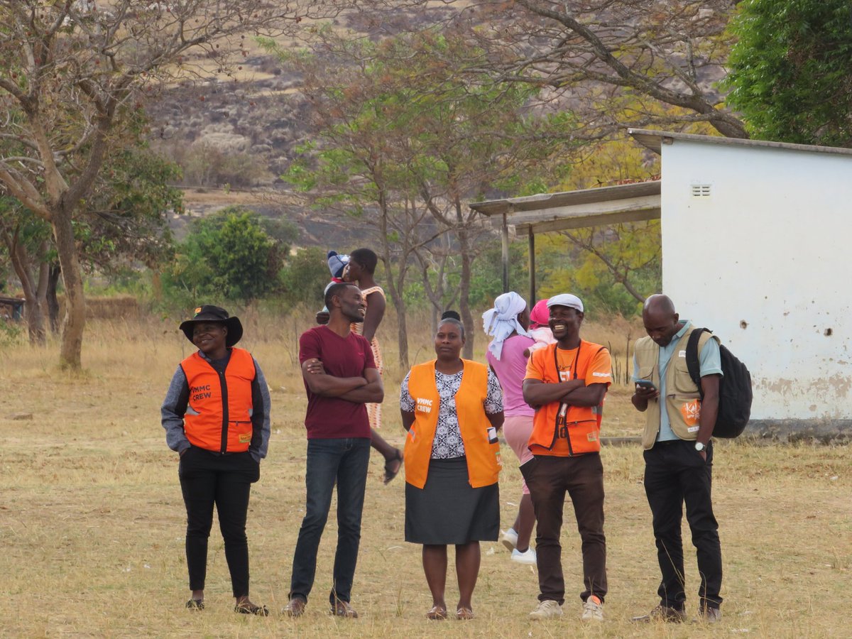 roots_africa's tweet photo. Whereas access to health services including #SRH are basic human rights, Mobility, and proximity has made health services inaccessible to women, girls and the greater society. With support from @tdh_de  we use #Mobileclinics 2 bring health &amp; legal services to the communities https://t.co/vY2eQUXkPR