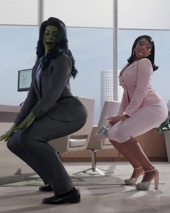 santii_roomano's tweet image. TWERKING EN MARVEL. 

#SheHulk y #MeganTheeStallio bailando #Twerking fue uno de los mejores días de #TatianaMaslany.